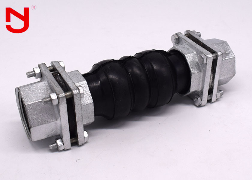 SUS304 SUS316 Threaded Expansion Joint Multilayer Proofinf Metal Woggle Joint